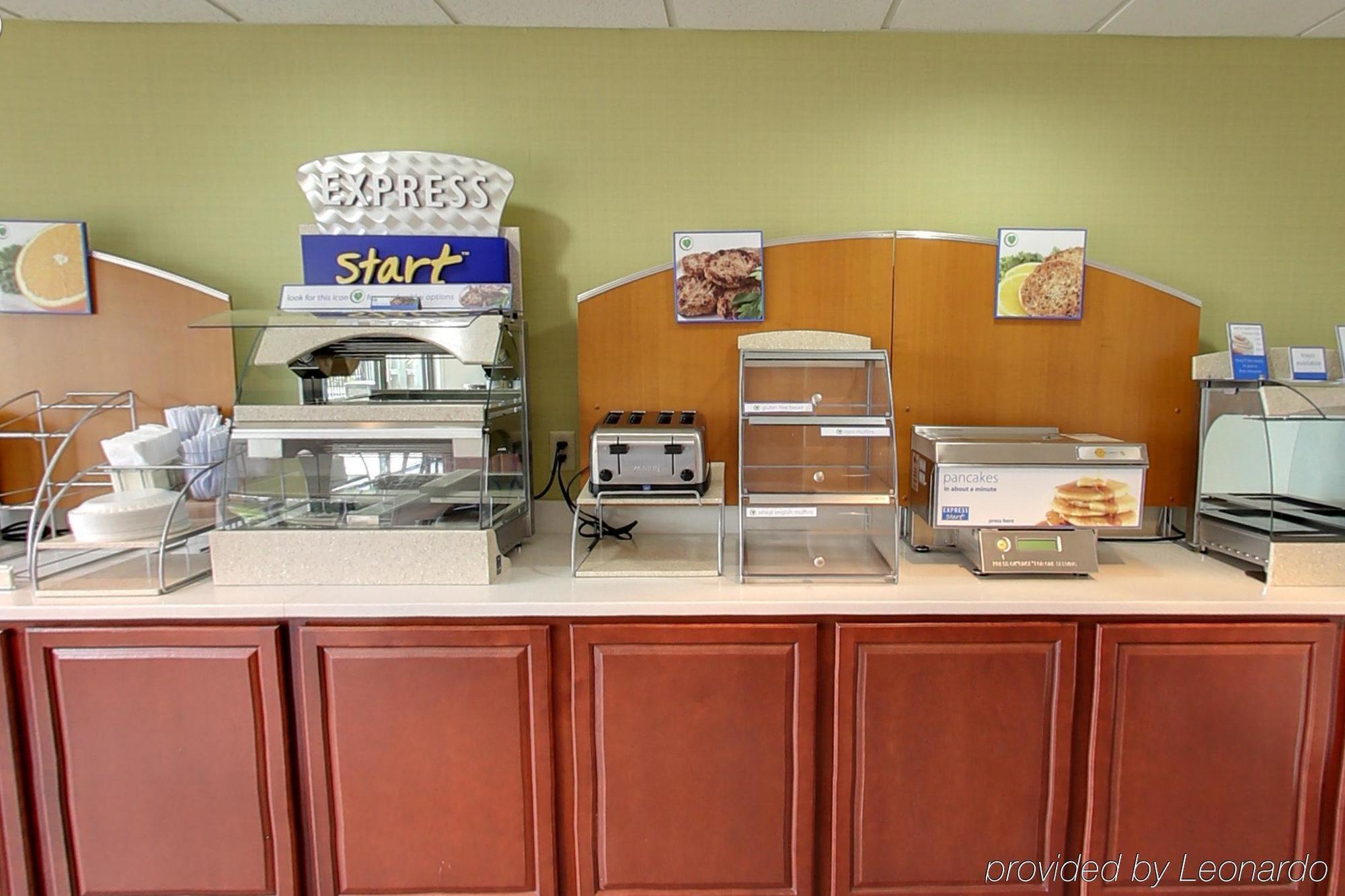 Holiday Inn Express Hotel & Suites Blythewood By Ihg Екстер'єр фото